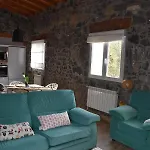 La Antigua Cuadra Es Un De Piedra Y Altos Techos De Madera Con Mucho Encanto, Jardin Privado Con Barbacoa Y Acceso Al Rio Ason شقة