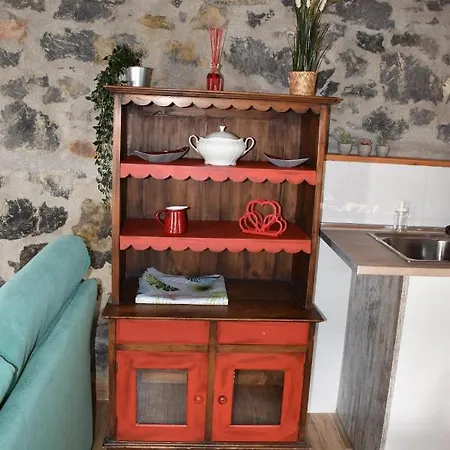 Apartment La Antigua Cuadra: Rustic Stone With Garden And River Access *