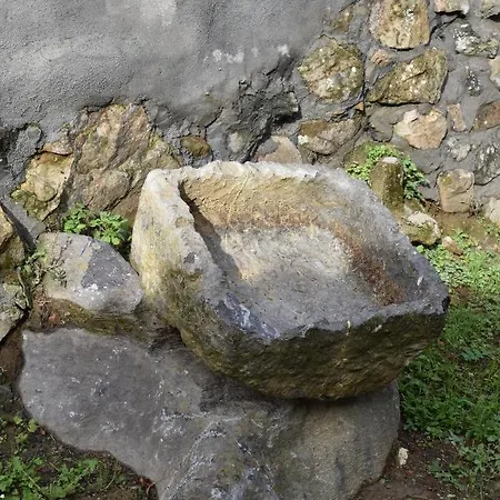 La Antigua Cuadra: Rustic Stone With Garden And River Access * Ramales de la Victoria