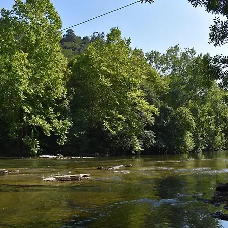 Apartment La Antigua Cuadra: Rustic Stone With Garden And River Access Ramales de la Victoria
