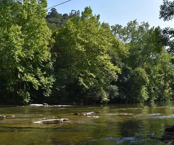 Apartment La Antigua Cuadra: Rustic Stone With Garden And River Access Ramales de la Victoria
